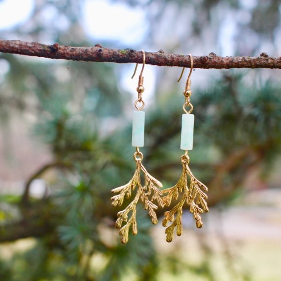 New Gold Coral Seaweed Branch Drop Dangle Earrings - Picture 11 of 13